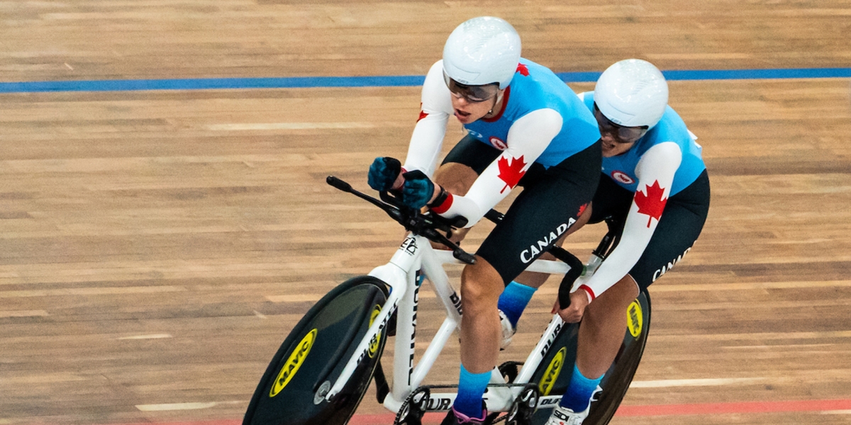 Carla Shibley and pilot Meghan Leminski compete in tandem cycling at the Lima 2019 games