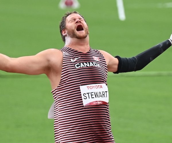 Greg Stewart celebrates after winning the gold medal at the Tokyo 2020 Paralympic Games in shot put