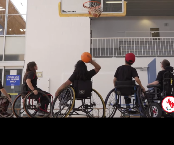 Cruiser Sports kids play wheelchair basketball 