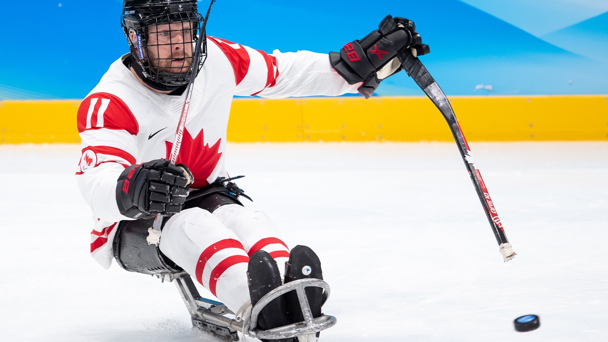 Canadian para ice hockey player on the ice